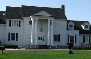 Gill Brothers Funeral Home in Bloomington
